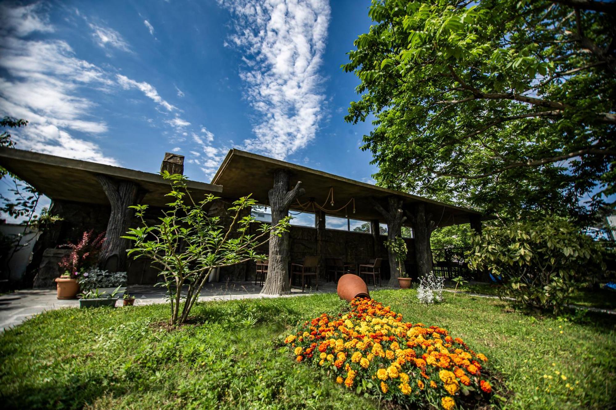 Chveni Ezo Boutique Hotel Kobuleti ภายนอก รูปภาพ